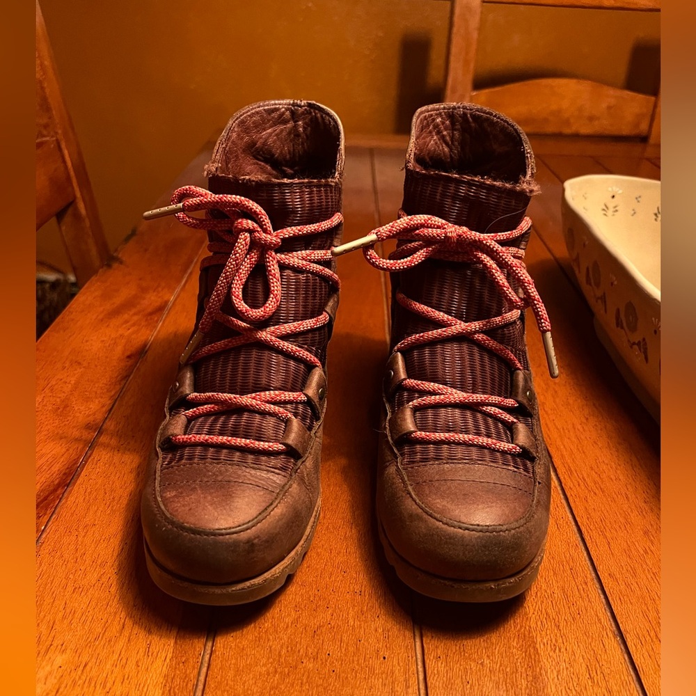 Sorel Wedges
